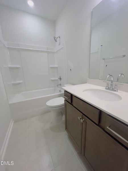 OVS 419 Guest bath