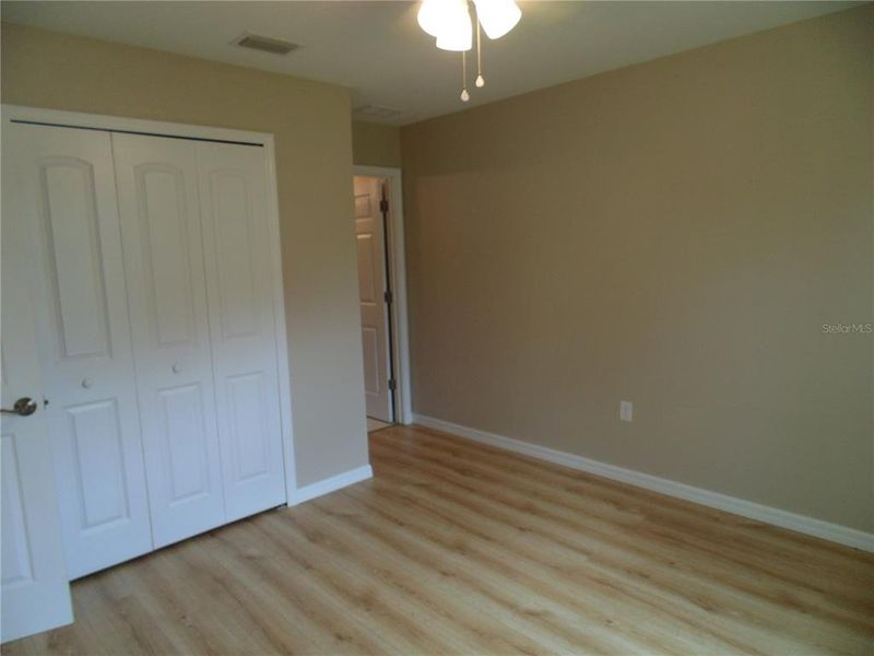 Spacious, unfurnished interior of a new home in , Ocala (Image 15).