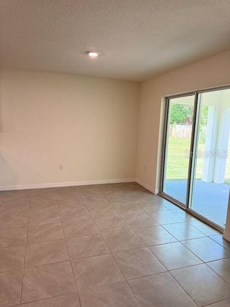 Spacious, unfurnished interior of a new home in Hernando County Spot Lots, Spring Hill (Image 26).