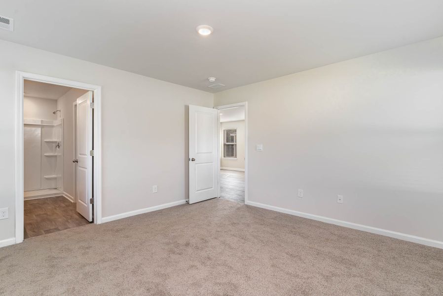 Representative unfurnished interior of a home built from the Plan by D.R. Horton in Auberon Woods, Conway (Image 22). Representative unfurnished interior of a home built from the Plan by D.R. Horton in Auberon Woods, Conway (Image 22).