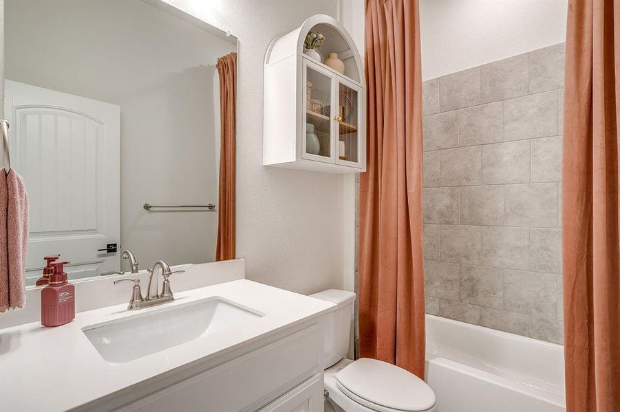 Bathroom for bedrooms 3 & 4