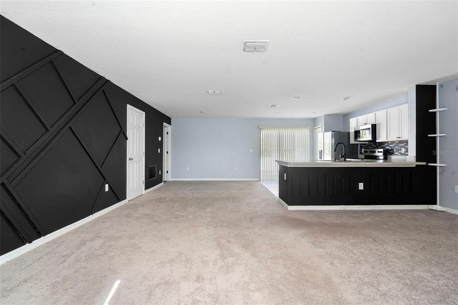 Image 35 of a home in Poinciana.