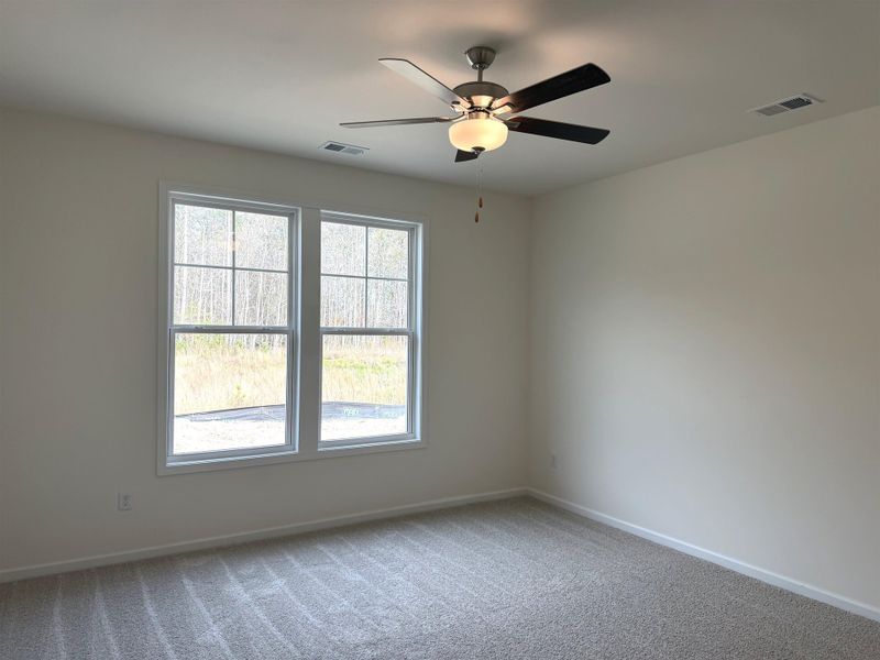 Spacious, unfurnished interior of a new home in King Farm Estates, Aynor (Image 9).