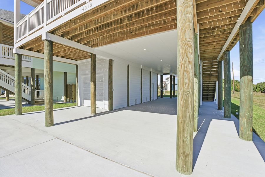 Exterior details and patio area of a home in , Galveston (Image 24).