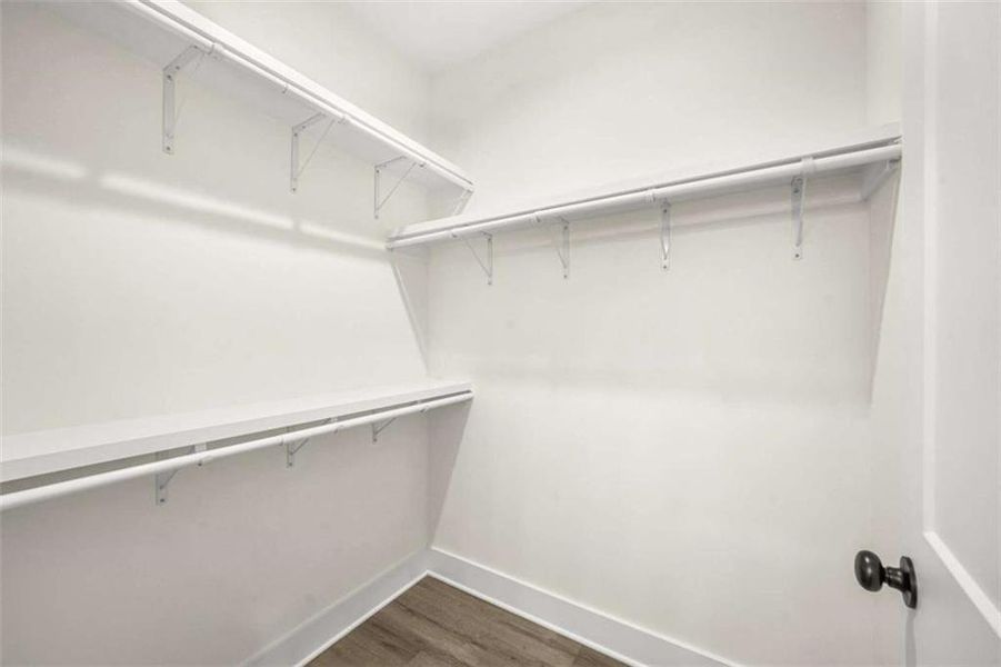 Spacious, unfurnished interior of a new home in , Dallas (Image 24).