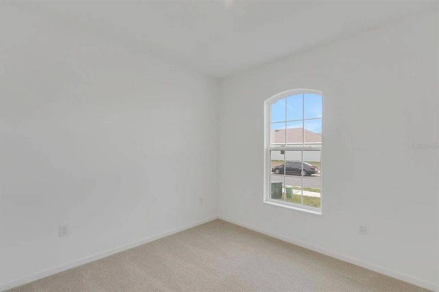 Spacious, unfurnished interior of a new home in Cypress Park Estates, Haines City (Image 19).