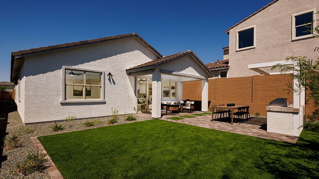 Representative exterior details of a home built from the Onyx by Taylor Morrison in Saddleback, Peoria (Image 3).