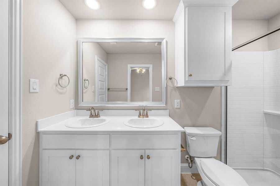 Furnished interior view inside a new home in Bridgepoint, Greenville (Image 12). Furnished interior view inside a new home in Bridgepoint, Greenville (Image 12).