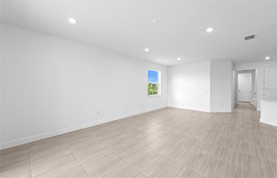Spacious, unfurnished interior of a new home in BeachWalk by Manasota Key, Englewood (Image 27). Spacious, unfurnished interior of a new home in BeachWalk by Manasota Key, Englewood (Image 27).