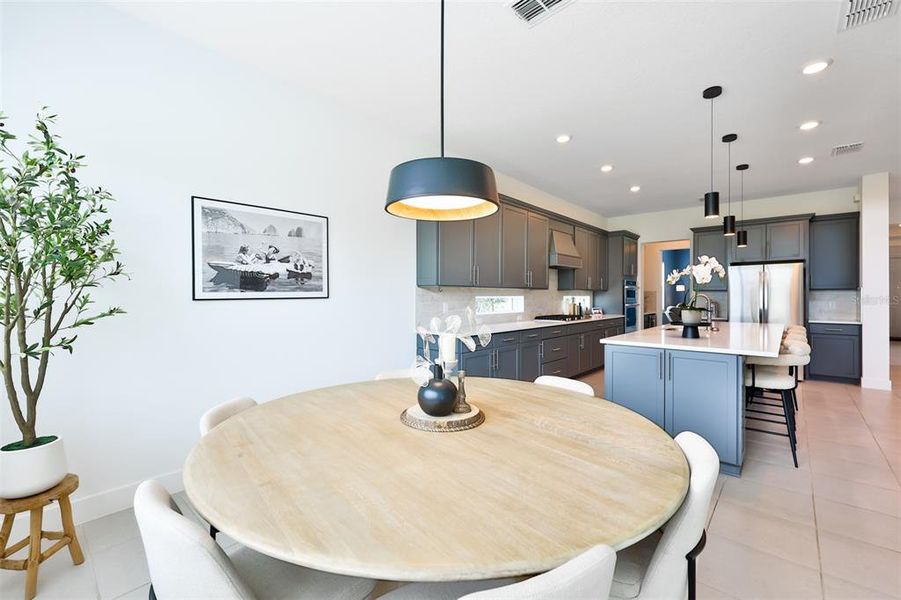 Furnished interior view inside a new home in , Apollo Beach (Image 35).