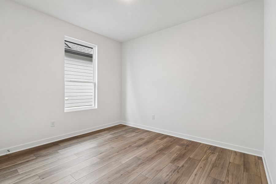Spacious, unfurnished interior of a new home in Parkton Square, Kyle (Image 23).