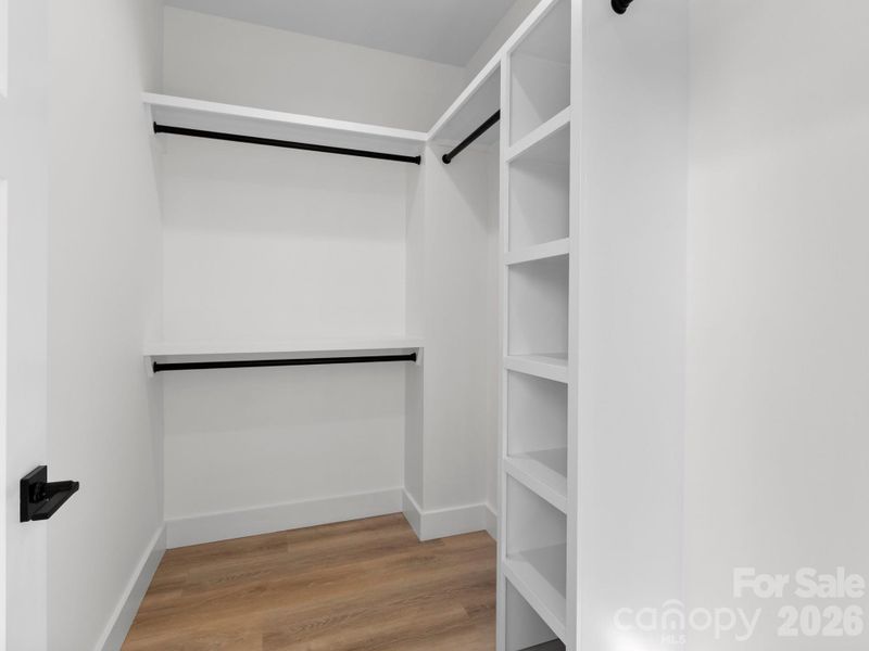 Spacious, unfurnished interior of a new home in , Old Fort (Image 20).