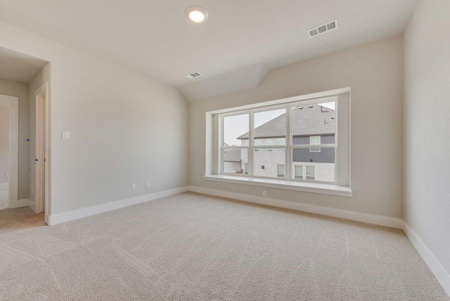 Spacious, unfurnished interior of a new home in Trails at Cottonwood Creek, Fate (Image 17).