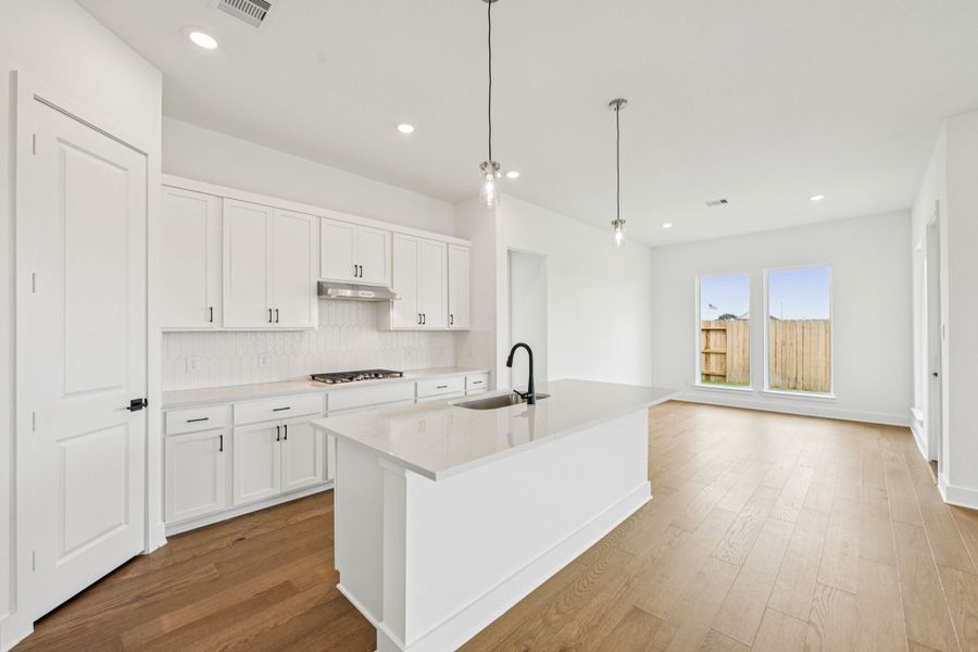 Representative furnished interior of a home built from the Hollis by Risewell Homes in Winfrey Estates, Tomball (Image 8). Representative furnished interior of a home built from the Hollis by Risewell Homes in Winfrey Estates, Tomball (Image 8).