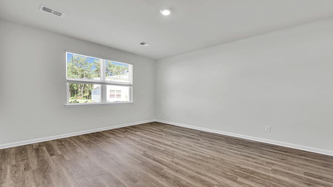 Spacious, unfurnished interior of a new home in Hillcrest, Ravenel (Image 18).