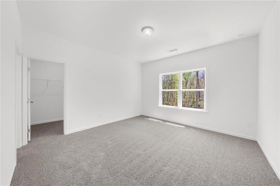 Spacious, unfurnished interior of a new home in , Gainesville (Image 45).