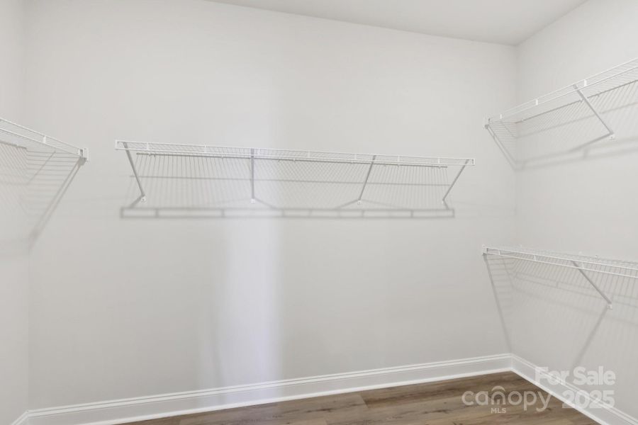 Spacious, unfurnished interior of a new home in Edgewood Preserve, Huntersville (Image 30). Spacious, unfurnished interior of a new home in Edgewood Preserve, Huntersville (Image 30).