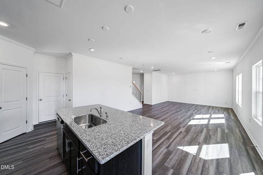 SUN_MyrtleMeadows_Pic_Winston-11