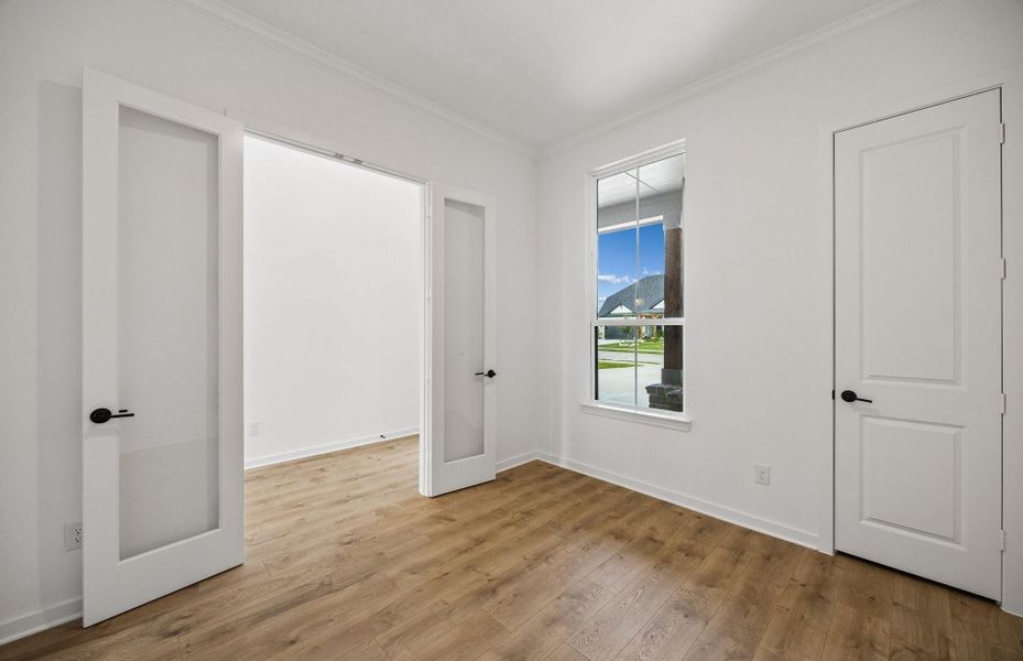 Spacious, unfurnished interior of a new home in Katy Court, Katy (Image 26).