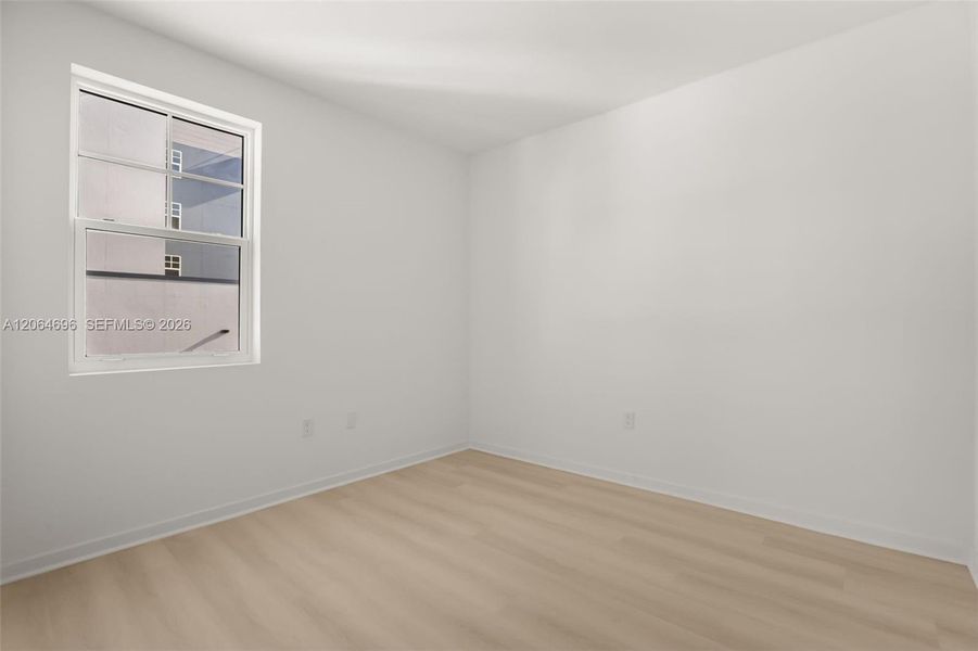 Spacious, unfurnished interior of a new home in , Orlando (Image 23).