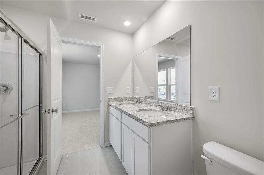 Furnished interior view inside a new home in Avery Ridge, Gainesville (Image 15).