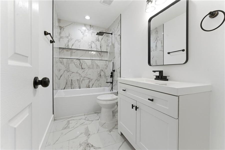 Furnished interior view inside a new home in , Cartersville (Image 11).