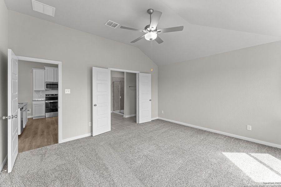 Spacious, unfurnished interior of a new home in Meadows at Clear Springs, New Braunfels (Image 15). Spacious, unfurnished interior of a new home in Meadows at Clear Springs, New Braunfels (Image 15).