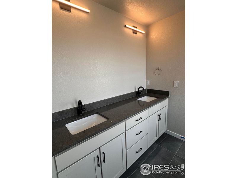 Primary Bathroom w/ Double Sinks