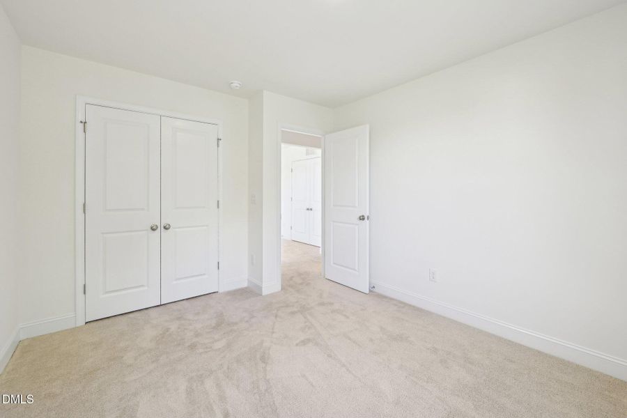 28-web-or-mls-Winding Crk Dr-2105-028