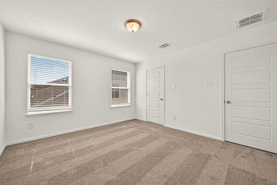 Spacious, unfurnished interior of a new home in Mill Creek Trails, Magnolia (Image 4).