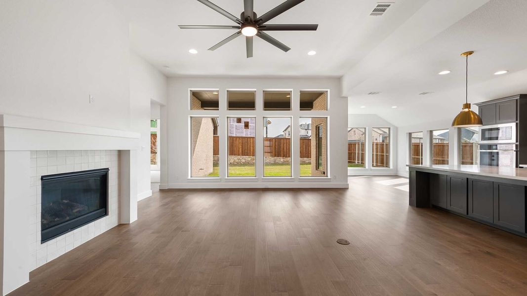 Spacious, unfurnished interior of a new home in Hillstead 60', Lavon (Image 27).