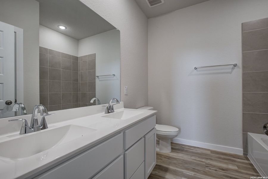 Furnished interior view inside a new home in Mesa Vista, San Antonio (Image 8).