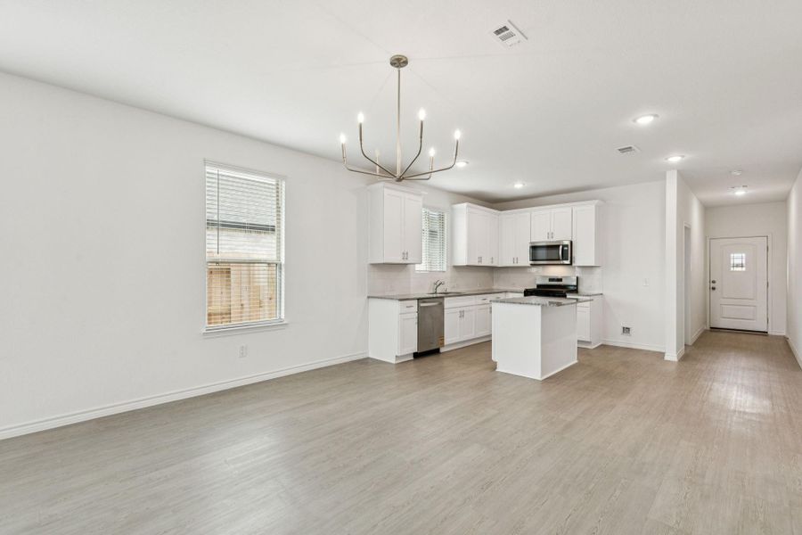 Image 29 of a home in River Ranch.