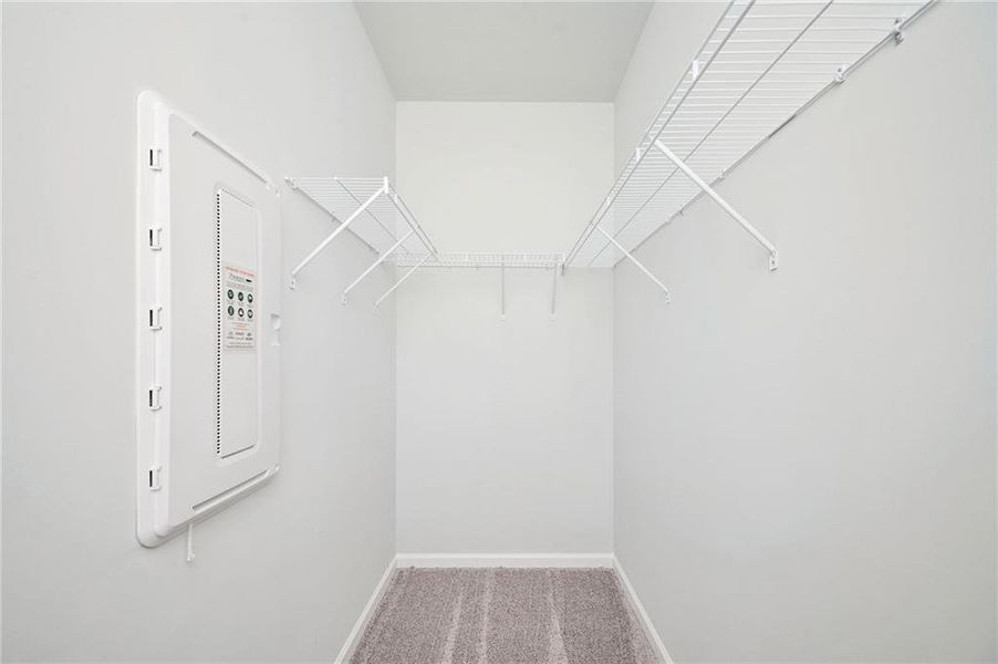 Spacious, unfurnished interior of a new home in , Atlanta (Image 11).