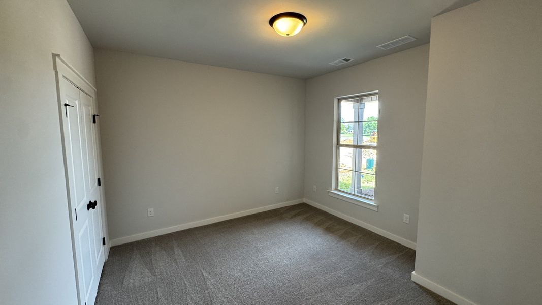 Spacious, unfurnished interior of a new home in The Greens at Legacy Townhomes, Springfield (Image 11).
