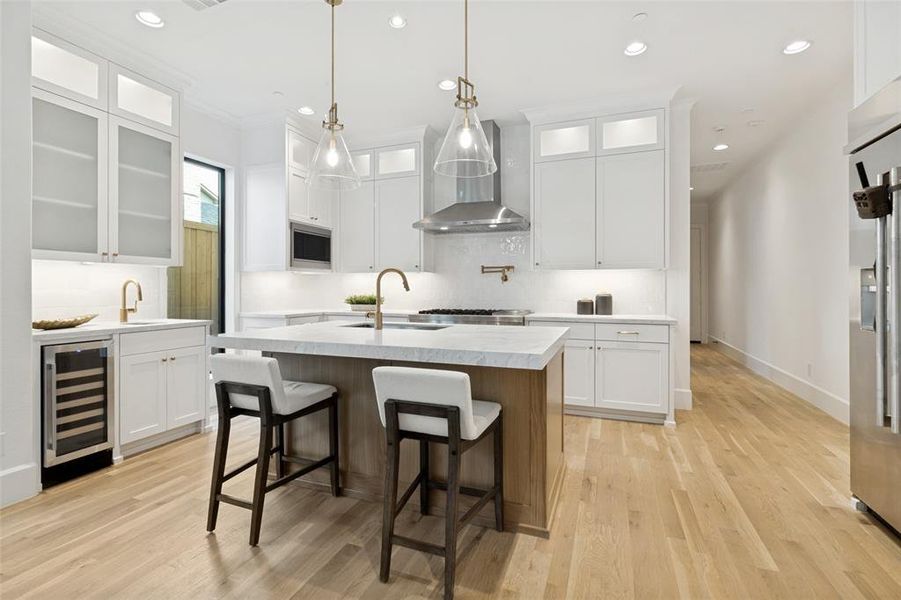 Kitchen with Breakfast Bar