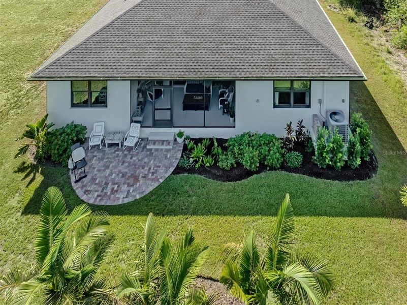 Exterior details and patio area of a home in , Rotonda West (Image 23).