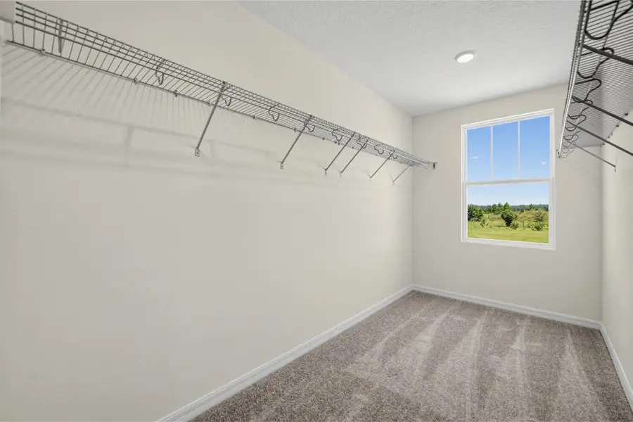 Spacious, unfurnished interior of a new home in Trailside, Mount Dora (Image 26).