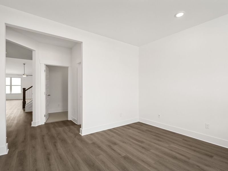 Spacious, unfurnished interior of a new home in Woods Crossing, Gallatin (Image 27).