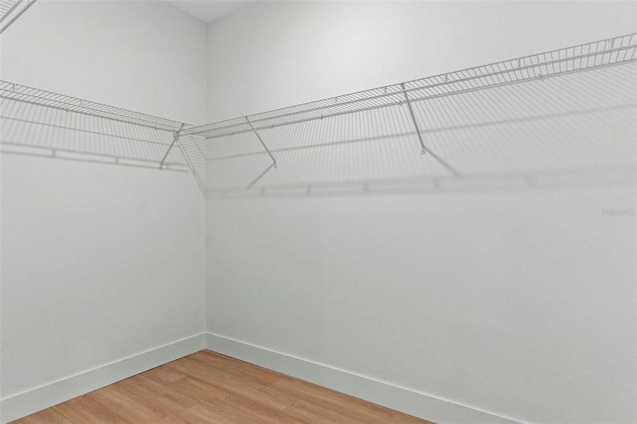 Spacious, unfurnished interior of a new home in , Citrus Springs (Image 23).