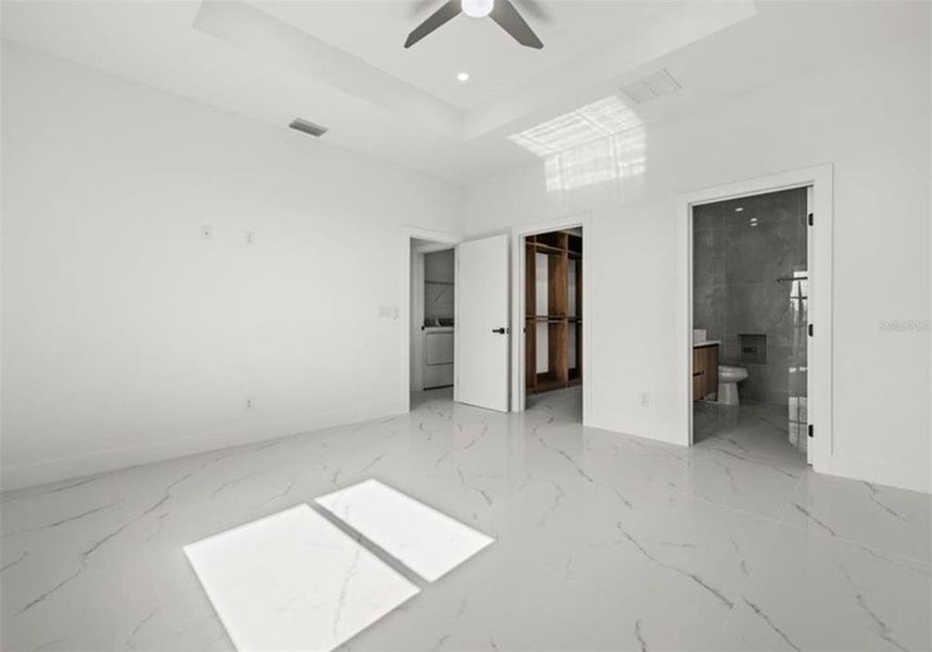 Spacious, unfurnished interior of a new home in , Cape Coral (Image 60). Spacious, unfurnished interior of a new home in , Cape Coral (Image 60).
