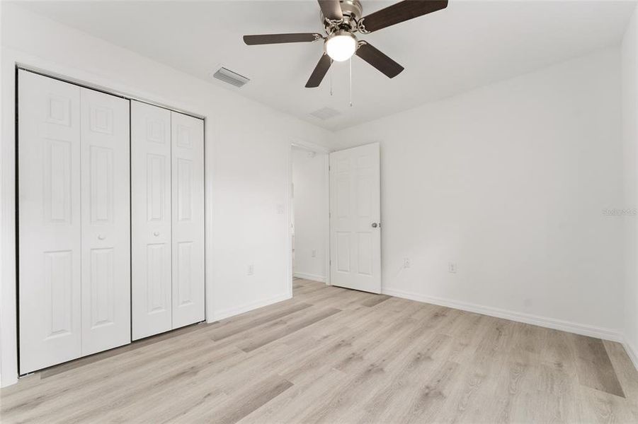 Spacious, unfurnished interior of a new home in , Silver Springs (Image 15).