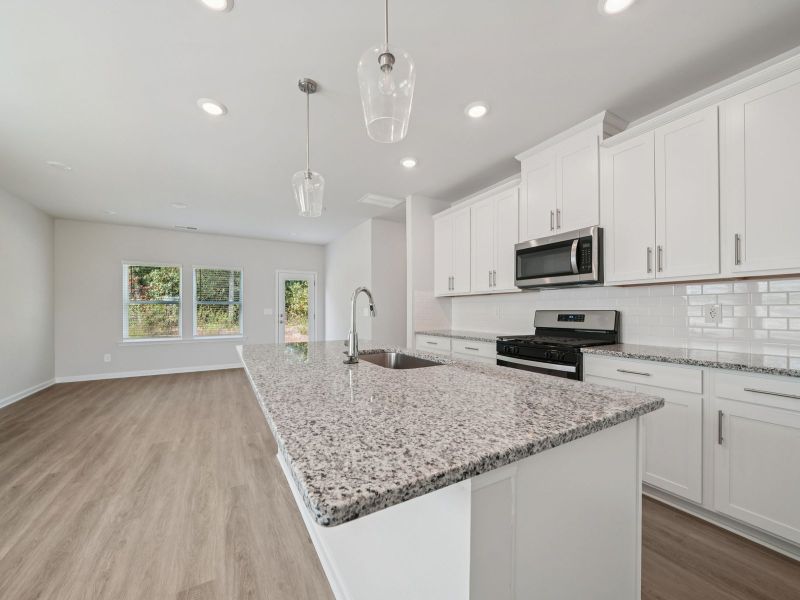 The Oakland floorplan with the Cozy White interior package.