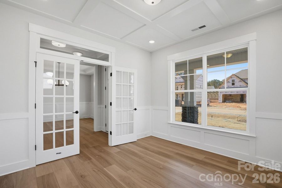 Spacious, unfurnished interior of a new home in Rone Creek, Waxhaw (Image 22).