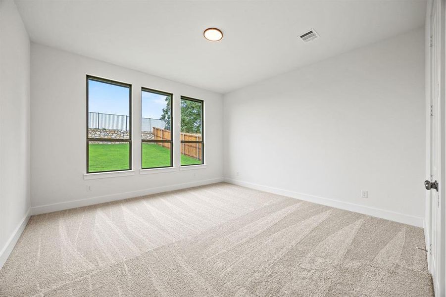 Spacious, unfurnished interior of a new home in Chatham Reserve, Providence Village (Image 10).
