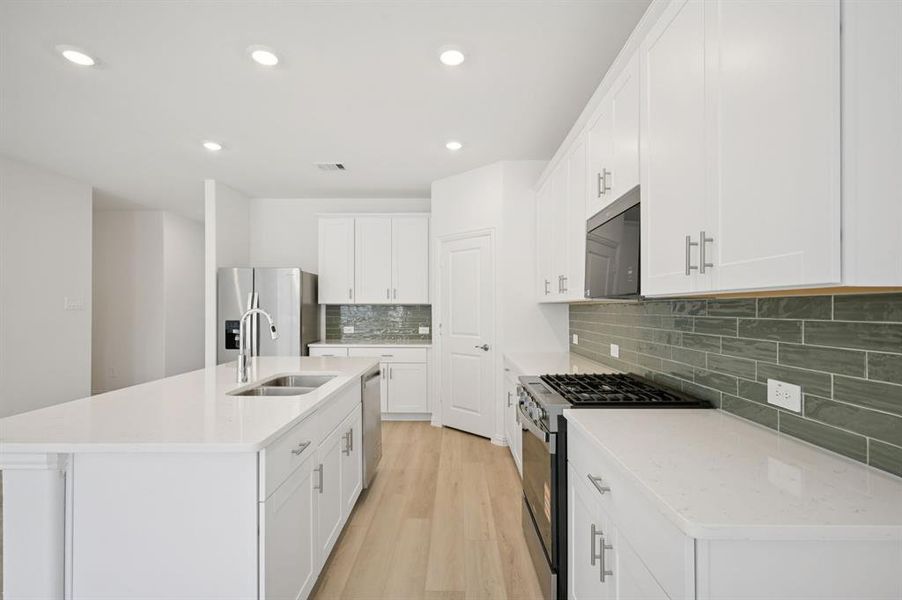Photo is not of the actual home, but is an inspirational photo of builder’s model home and may depict options, furnishings, and/or decorator features that are not included.