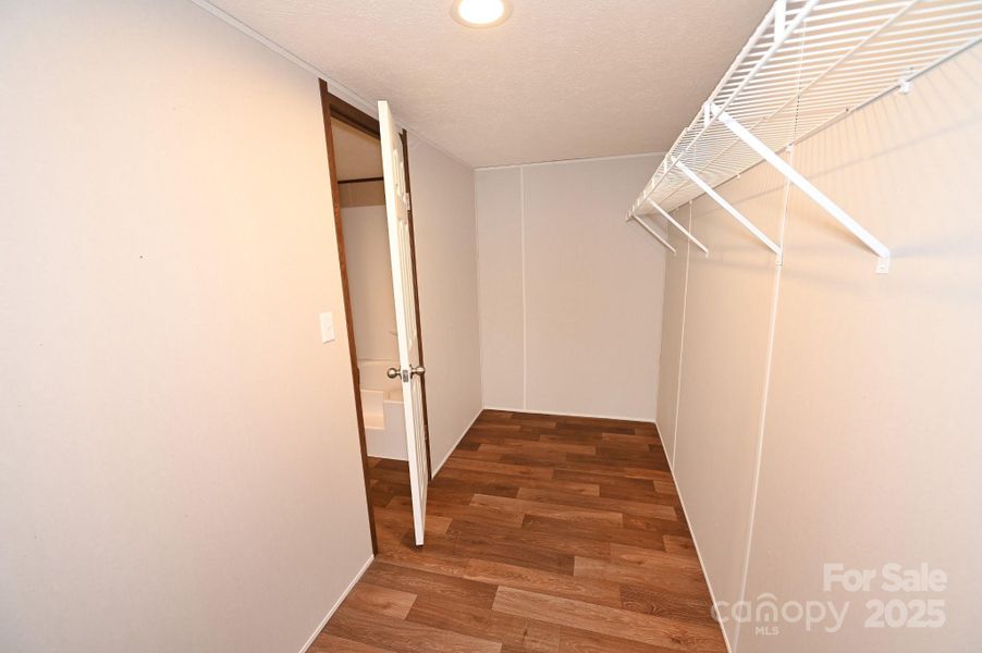 Spacious, unfurnished interior of a new home in , Hickory (Image 33).