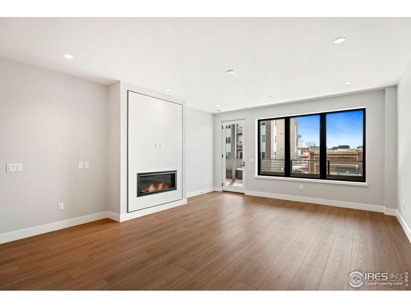 Spacious, unfurnished interior of a new home in , Loveland (Image 19).