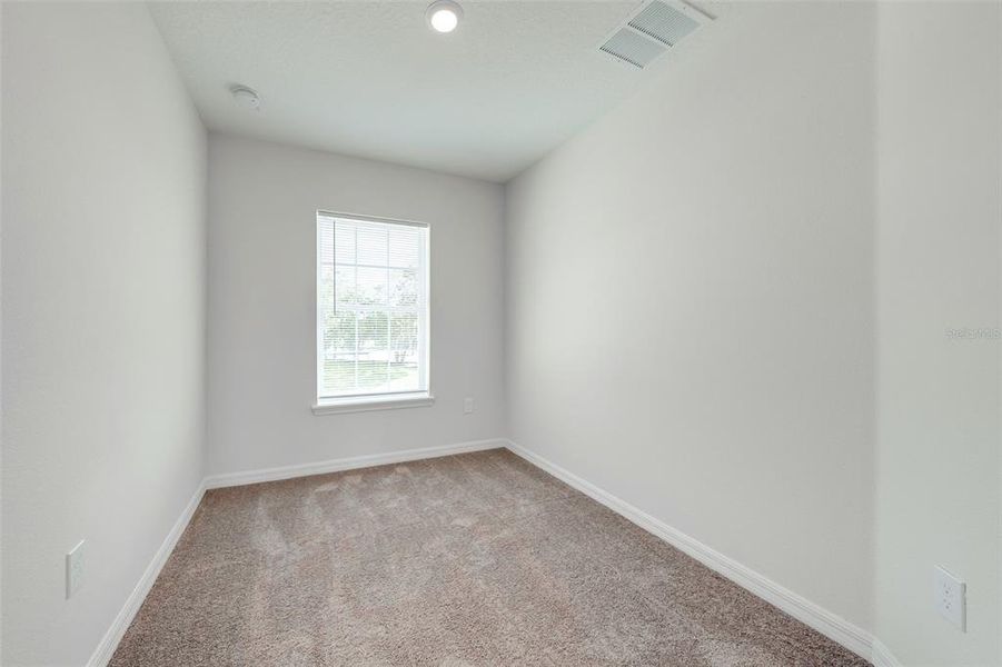 Spacious, unfurnished interior of a new home in , Kissimmee (Image 23).
