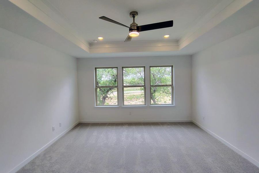 Spacious, unfurnished interior of a new home in Wolf Ranch, Georgetown (Image 17).